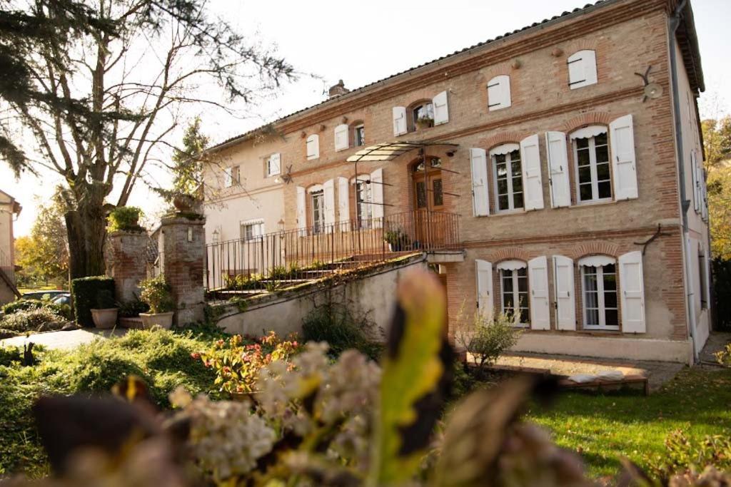 Hotel Le Logis Saint Victor à Coufouleux Extérieur photo